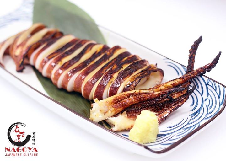 [ad_1]
(Ikayaki) 
Grilled squid topped with Japanese sauce
[ad_2]
2017-09-05 14:54:09
Source  …