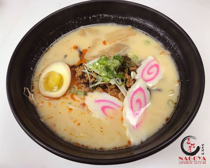 [ad_1]
(Tan Tan Ramen) ?️
Ramen noodle in pork broth with minced pork cooked with garlic, ginger and hot chili sauce, Japanese fish cake, bamboo shoots, corn, egg and green onion.
[ad_2]
2017-09-18 11:21:16
Source…