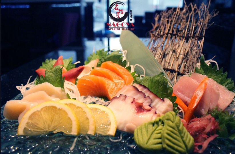 [ad_1]


Come down to practice your chopsticks skills with this plate of Fresh & Colorful Assorted Sashimi ???? (And keep your stomach happy ???)





 
[ad_2]
Source  …